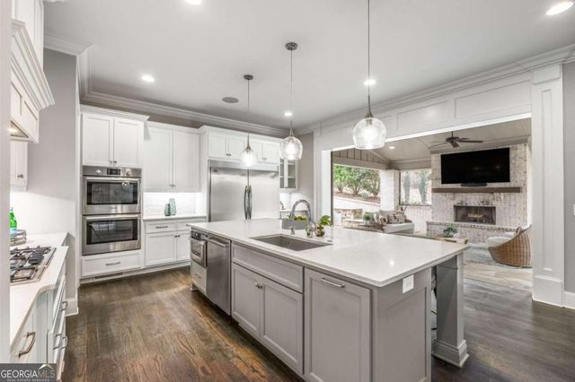 5055 Pointer Ridge, Flowery Branch, GA 30542