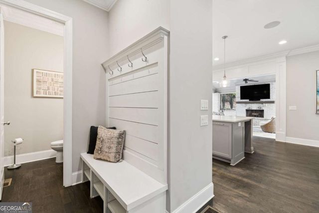 5055 Pointer Ridge, Flowery Branch, GA 30542