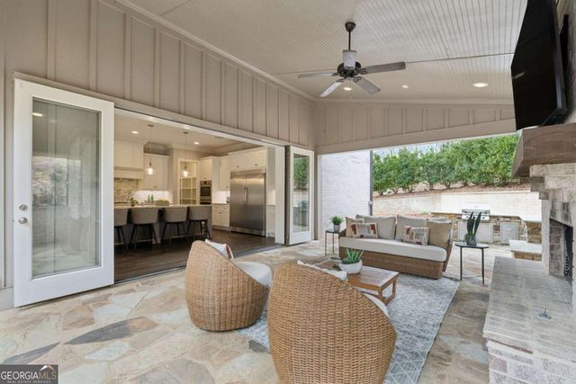 5055 Pointer Ridge, Flowery Branch, GA 30542