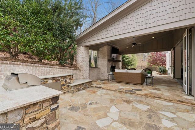 5055 Pointer Ridge, Flowery Branch, GA 30542