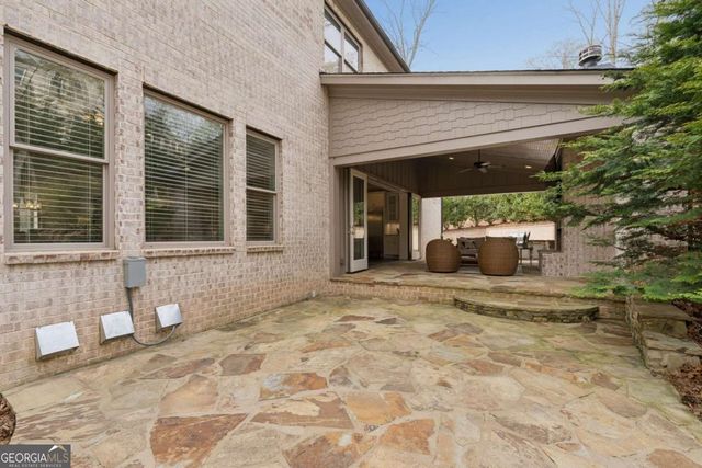 5055 Pointer Ridge, Flowery Branch, GA 30542