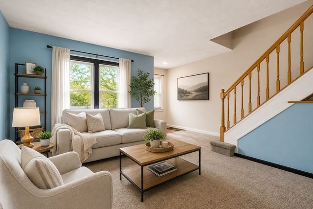 42 Wrentham Rd 42, Worcester, MA 01602