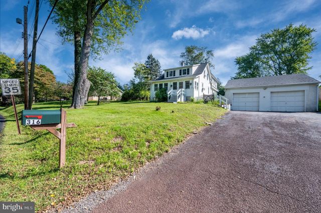316 RIVER RD, Collegeville, PA 19426