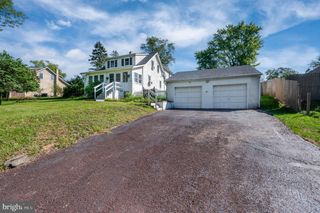 316 RIVER RD, Collegeville, PA 19426