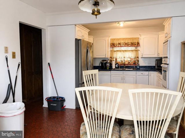 40 TRESCOTT LN, Willingboro, NJ 08046
