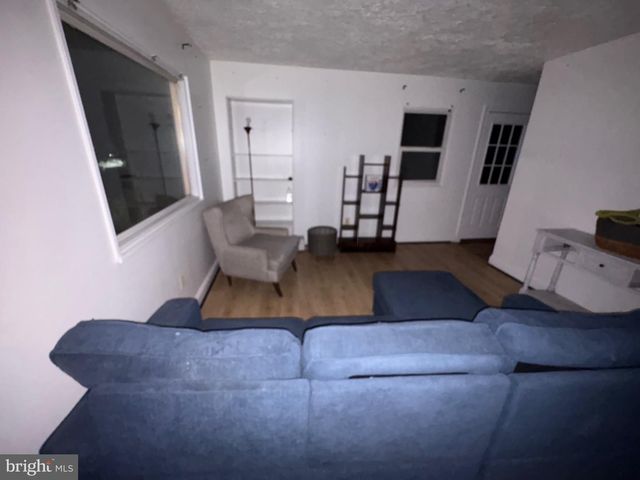 229 MANASSAS DR, Manassas Park, VA 20111