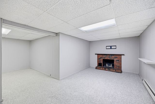 1056 North West St, Agawam, MA 01001