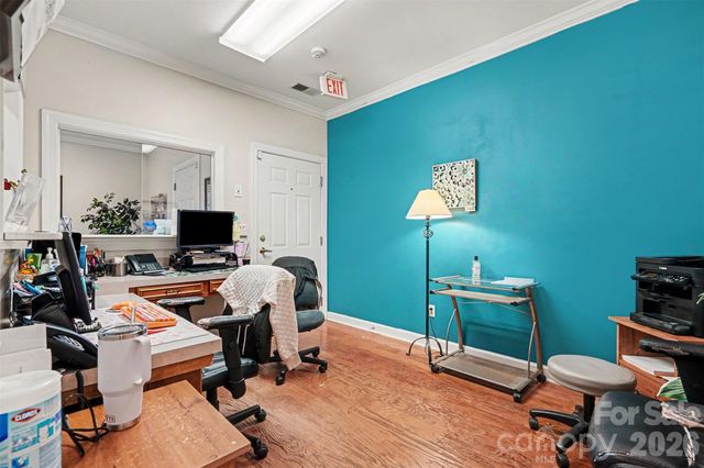 1913 J N Pease Place 201, Charlotte, NC 28262