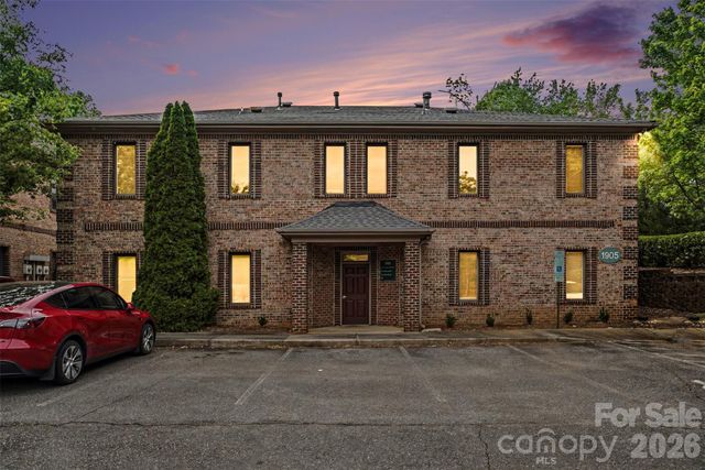 1913 J N Pease Place 201, Charlotte, NC 28262