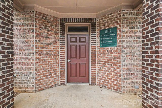 1913 J N Pease Place 201, Charlotte, NC 28262