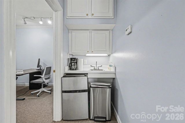 1913 J N Pease Place 201, Charlotte, NC 28262