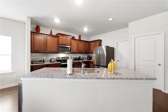 176 Innis Brook Circle, Cartersville, GA 30120