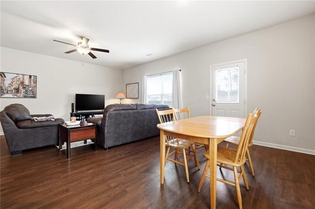 176 Innis Brook Circle, Cartersville, GA 30120