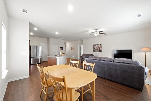 176 Innis Brook Circle, Cartersville, GA 30120