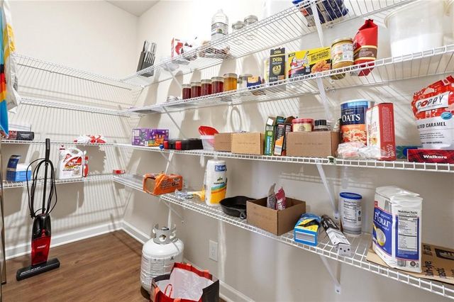 176 Innis Brook Circle, Cartersville, GA 30120