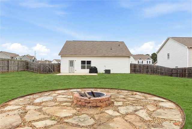 176 Innis Brook Circle, Cartersville, GA 30120