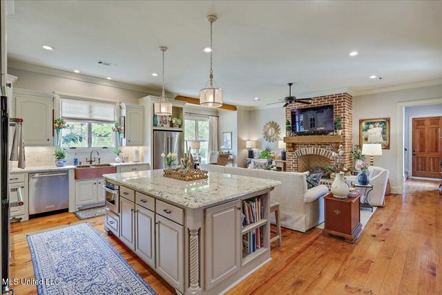 181 Ironwood Plantation Boulevard, Madison, MS 39110