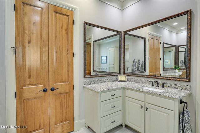 181 Ironwood Plantation Boulevard, Madison, MS 39110