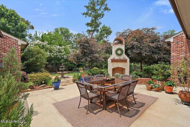 181 Ironwood Plantation Boulevard, Madison, MS 39110