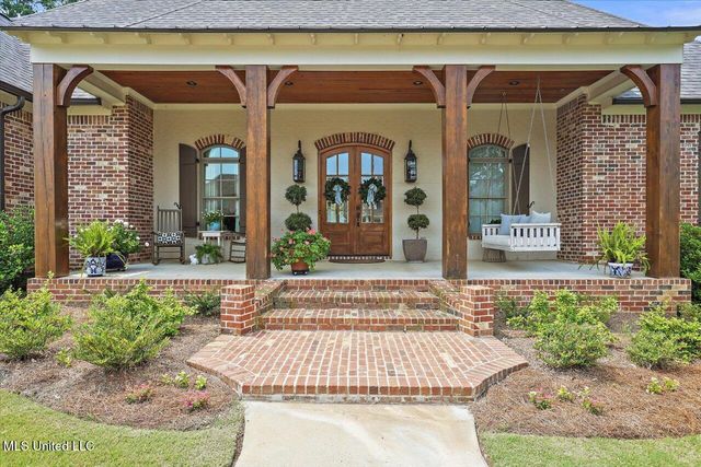181 Ironwood Plantation Boulevard, Madison, MS 39110