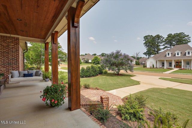 181 Ironwood Plantation Boulevard, Madison, MS 39110