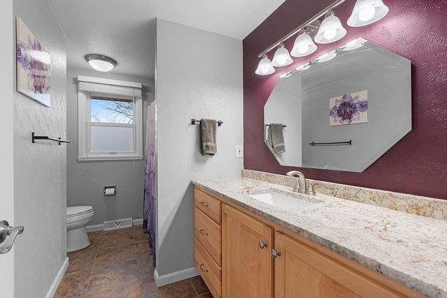 543 DELWICHE ROAD, Green Bay, WI 54302