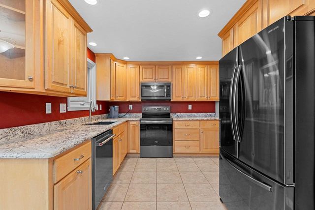 543 DELWICHE ROAD, Green Bay, WI 54302