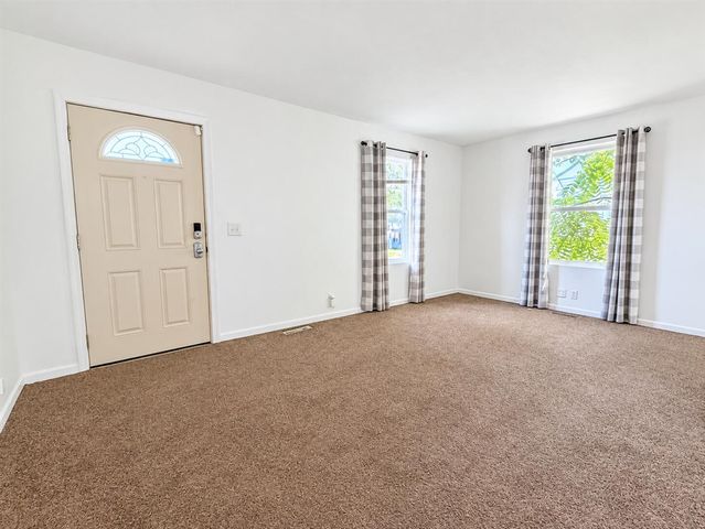 1016 Palmer Avenue, Kalamazoo, MI 49001