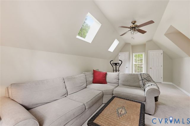 14310 Huntgate Woods Rd, Midlothian, VA 23112