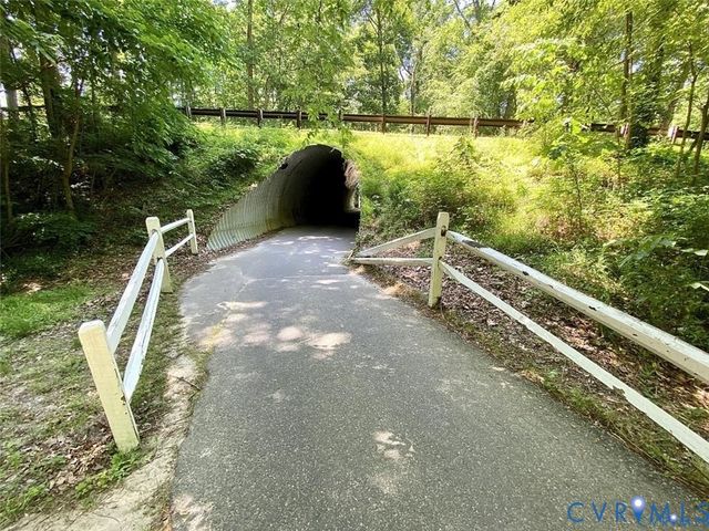 14310 Huntgate Woods Rd, Midlothian, VA 23112