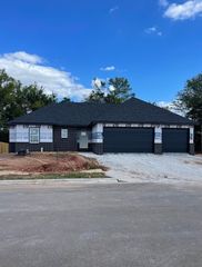 1418 North Collins Drive, Republic, MO 65738