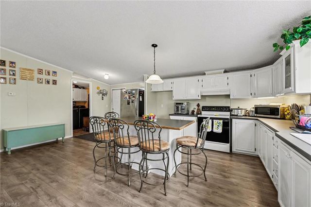 1369 Brims Grove Road, Pinnacle, NC 27043