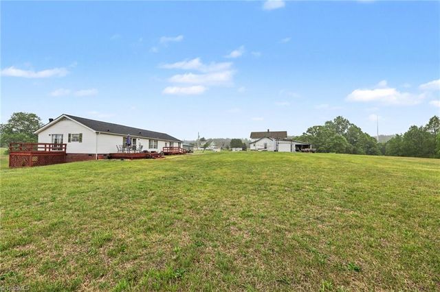 1369 Brims Grove Road, Pinnacle, NC 27043