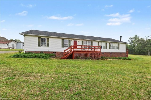 1369 Brims Grove Road, Pinnacle, NC 27043