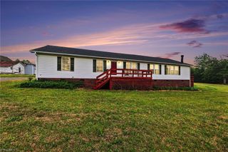 1369 Brims Grove Road, Pinnacle, NC 27043