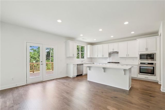 5857 Creek Indian Drive, Sugar Hill, GA 30518