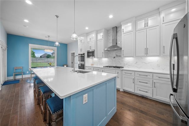 1410 Tuscany Drive, Centerton, AR 72719