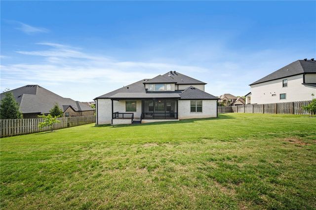 1410 Tuscany Drive, Centerton, AR 72719