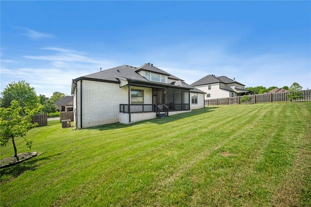 1410 Tuscany Drive, Centerton, AR 72719