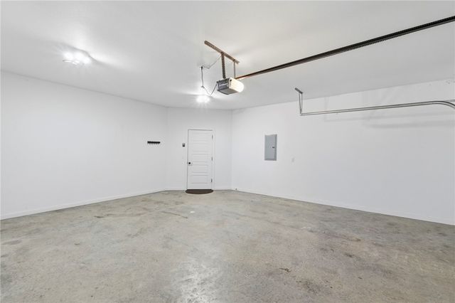 1706 W Broadway Place, Rogers, AR 72758