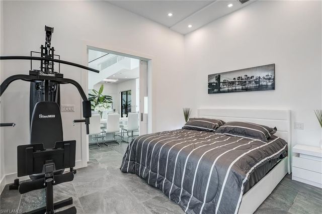 6390 River Club CT, North Fort Myers, FL 33917