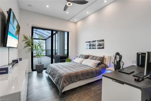 6390 River Club CT, North Fort Myers, FL 33917