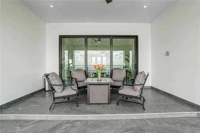 6390 River Club CT, North Fort Myers, FL 33917