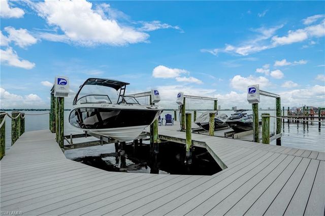 6390 River Club CT, North Fort Myers, FL 33917