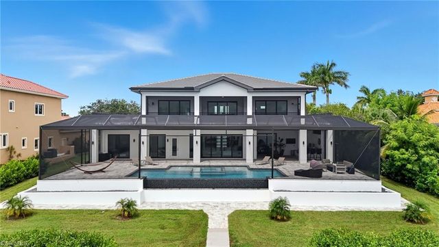 6390 River Club CT, North Fort Myers, FL 33917