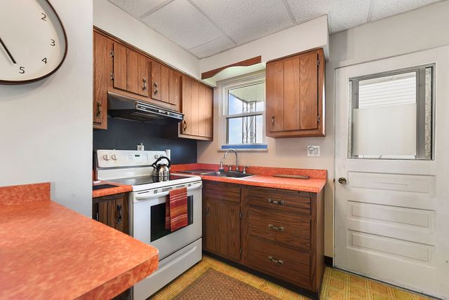 245 E Eugene St, Munhall, PA 15120