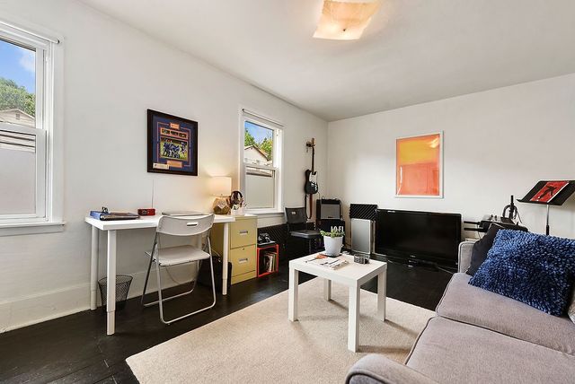 245 E Eugene St, Munhall, PA 15120