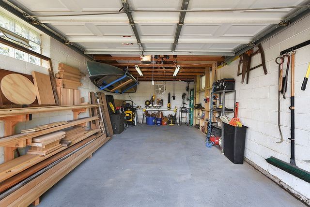 245 E Eugene St, Munhall, PA 15120