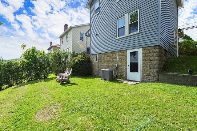245 E Eugene St, Munhall, PA 15120
