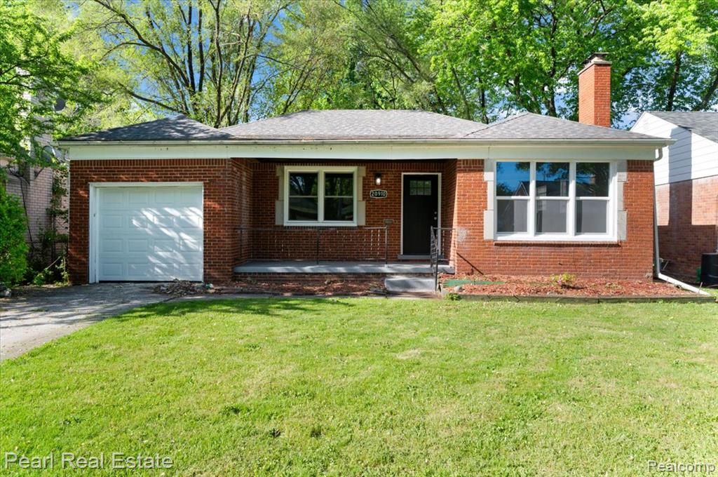 20910 Van Antwerp, Harper Woods, MI 48225